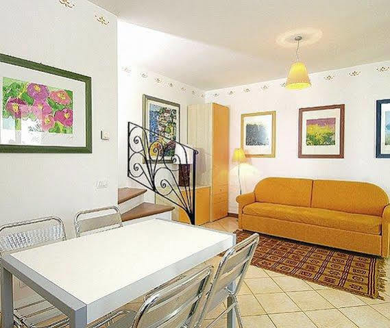 Residence I Giardini Del Conero Порто-Реканаті Екстер'єр фото